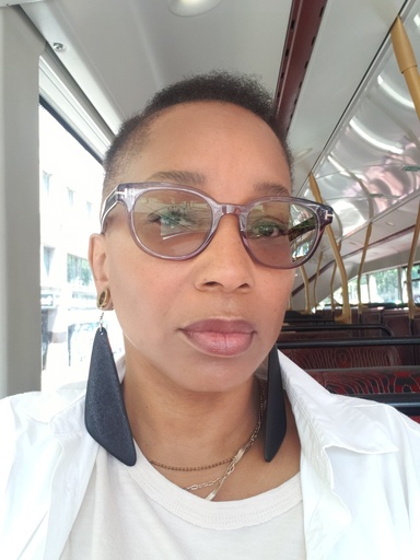 Tisa Bryant headshot