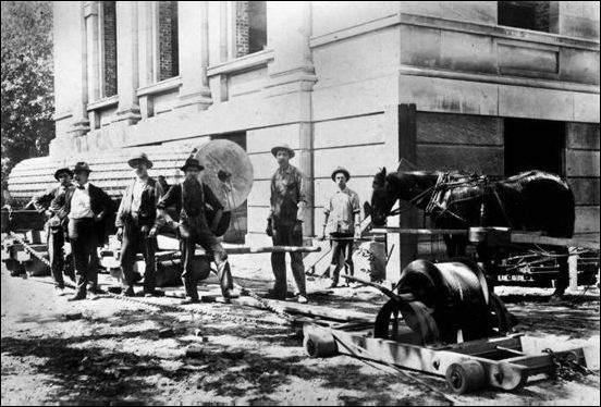 Men at work on Schaeffer Hall in 1897