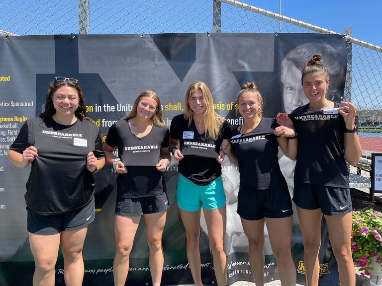 Jaecee Hall, a CLAS alum, has seen success with her clothing business Unbreakable Female Athlete.