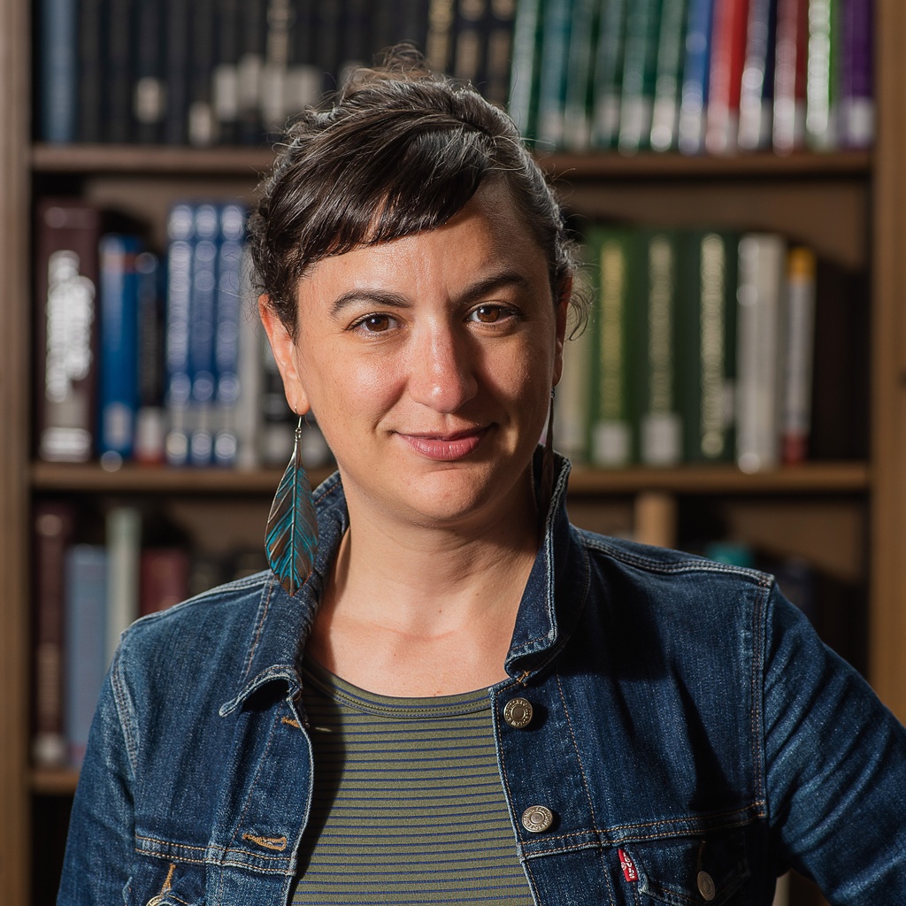 RSVP Deadline: Undergraduate Career Session with Sara Jo Cohen, Obermann Editor-in-Residence promotional image